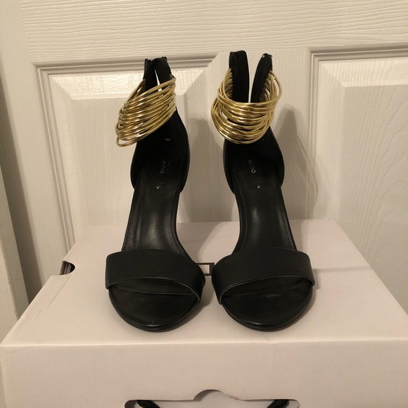 Black and Gold Strap Heels - Picture 2 of 3